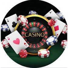 Layar beranda aplikasi mobile mata slot menampilkan menu sportsbook dan live dealer
